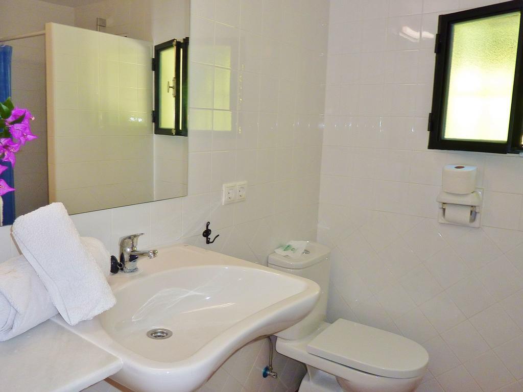 Luxurious In With Swimming Pool Villa Marbella