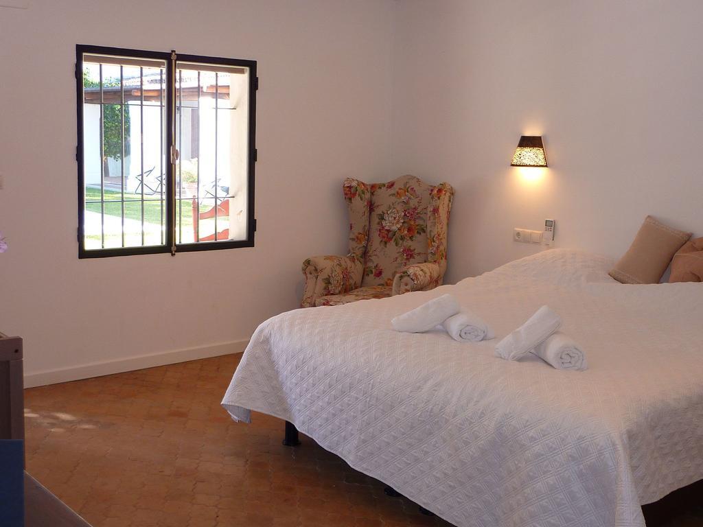 Luxurious In With Swimming Pool *