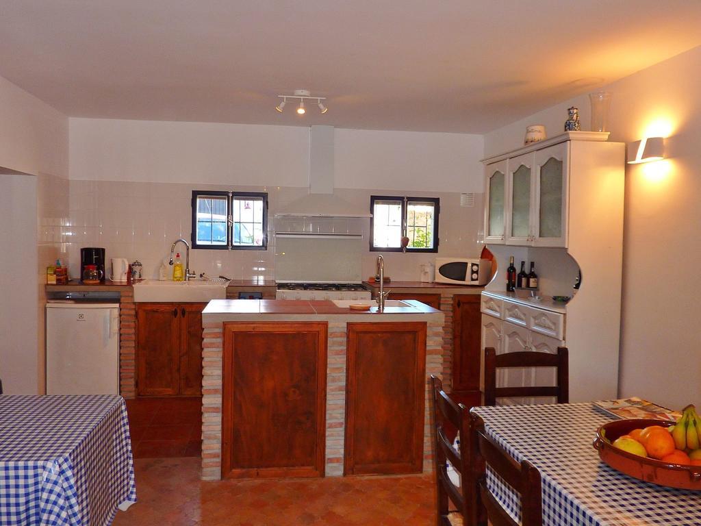 Villa Luxurious In With Swimming Pool