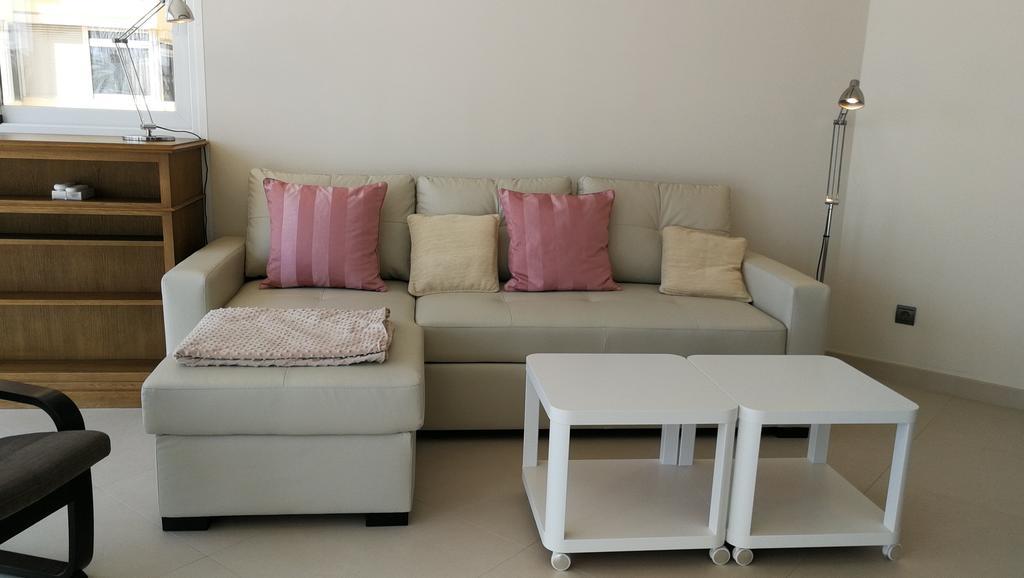 Luxury Views Apartment *