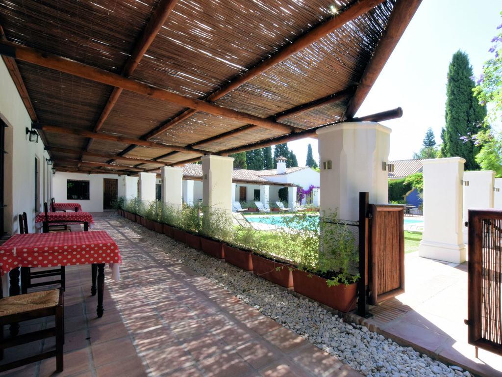 Luxurious In With Swimming Pool Villa