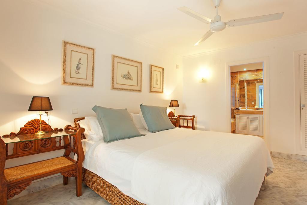 White Pearl Elviria Apartamento *