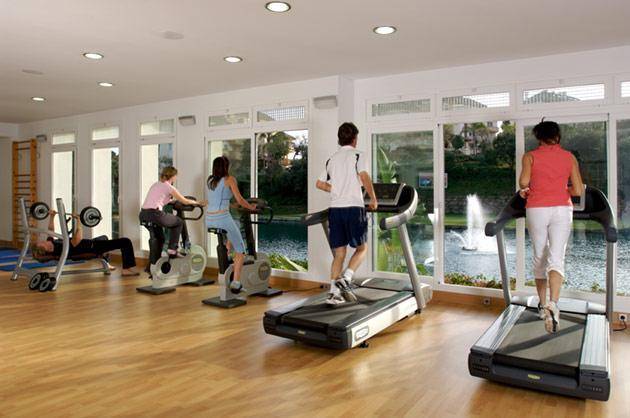Aparthotel Elviria Hills Living 3*