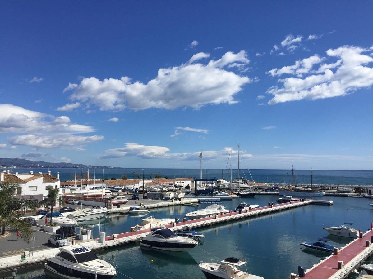 Apartment Oleholidays Pb 218 Primera Linea De Mar Puerto Banus Marbella