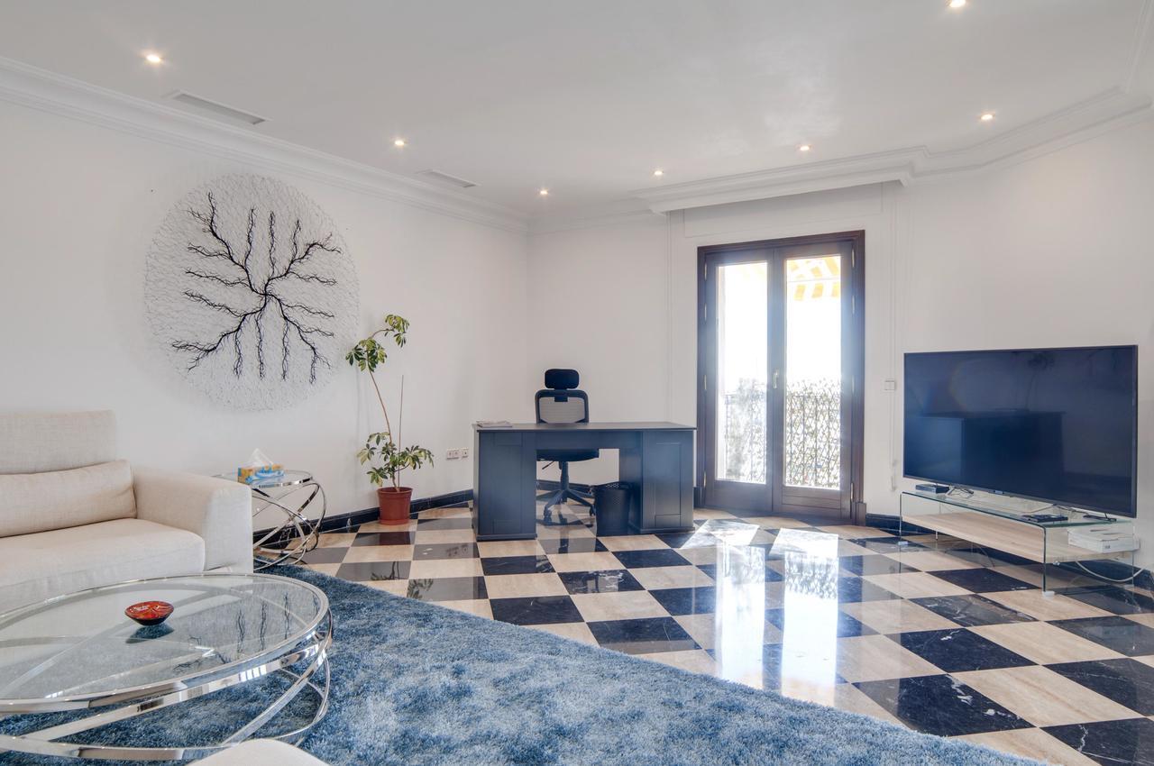 Oleholidays Pb 218 Primera Linea De Mar Puerto Banus Apartment