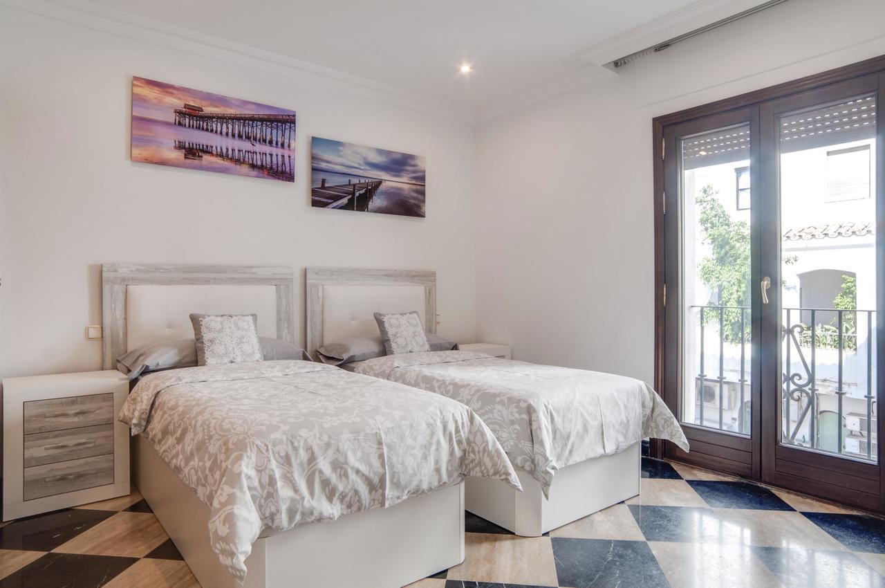 Apartment Oleholidays Pb 218 Primera Linea De Mar Puerto Banus *