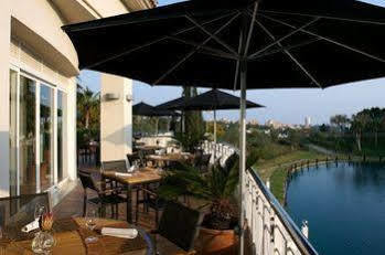 Elviria Hills Living Aparthotel 3*