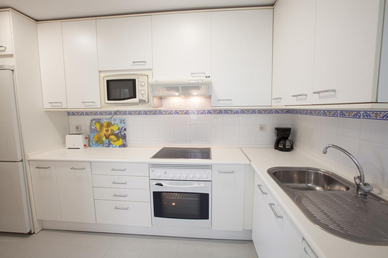 Vacation I Puerto Banus Apt, 24-7 Security, A Minute From The Marina, The Sea And Luxury Shopping Appartement Marbella