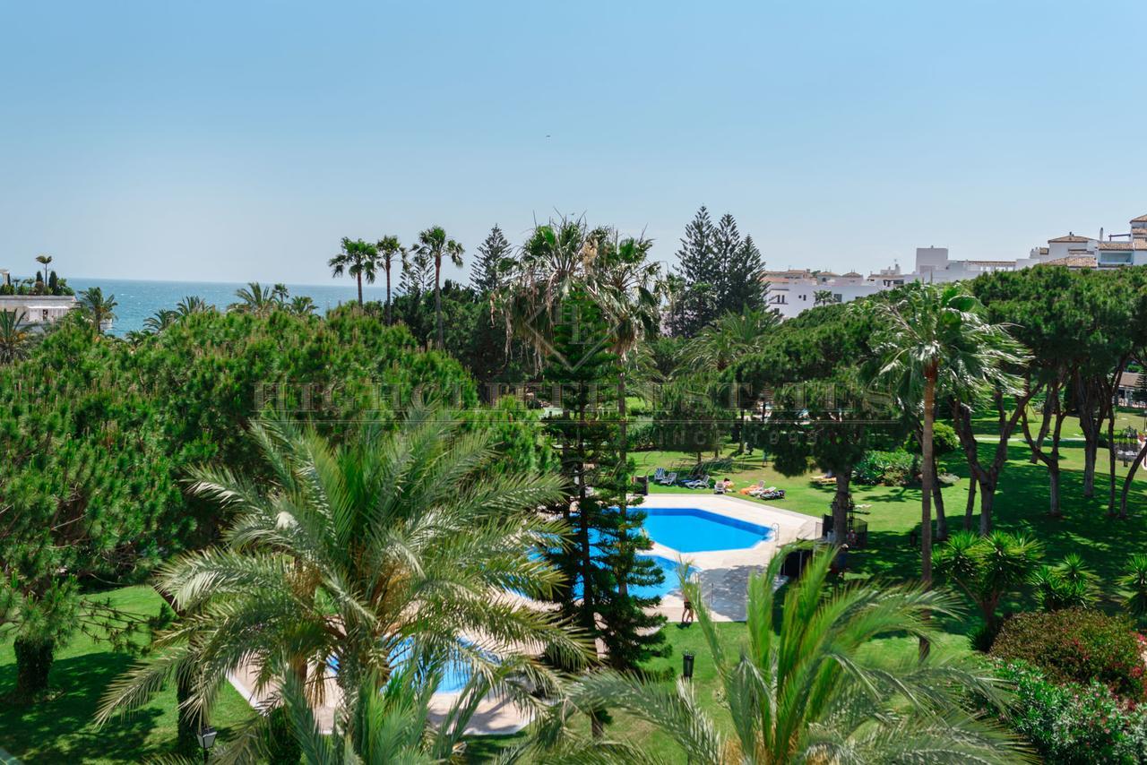 Playas Del Duque Banus *