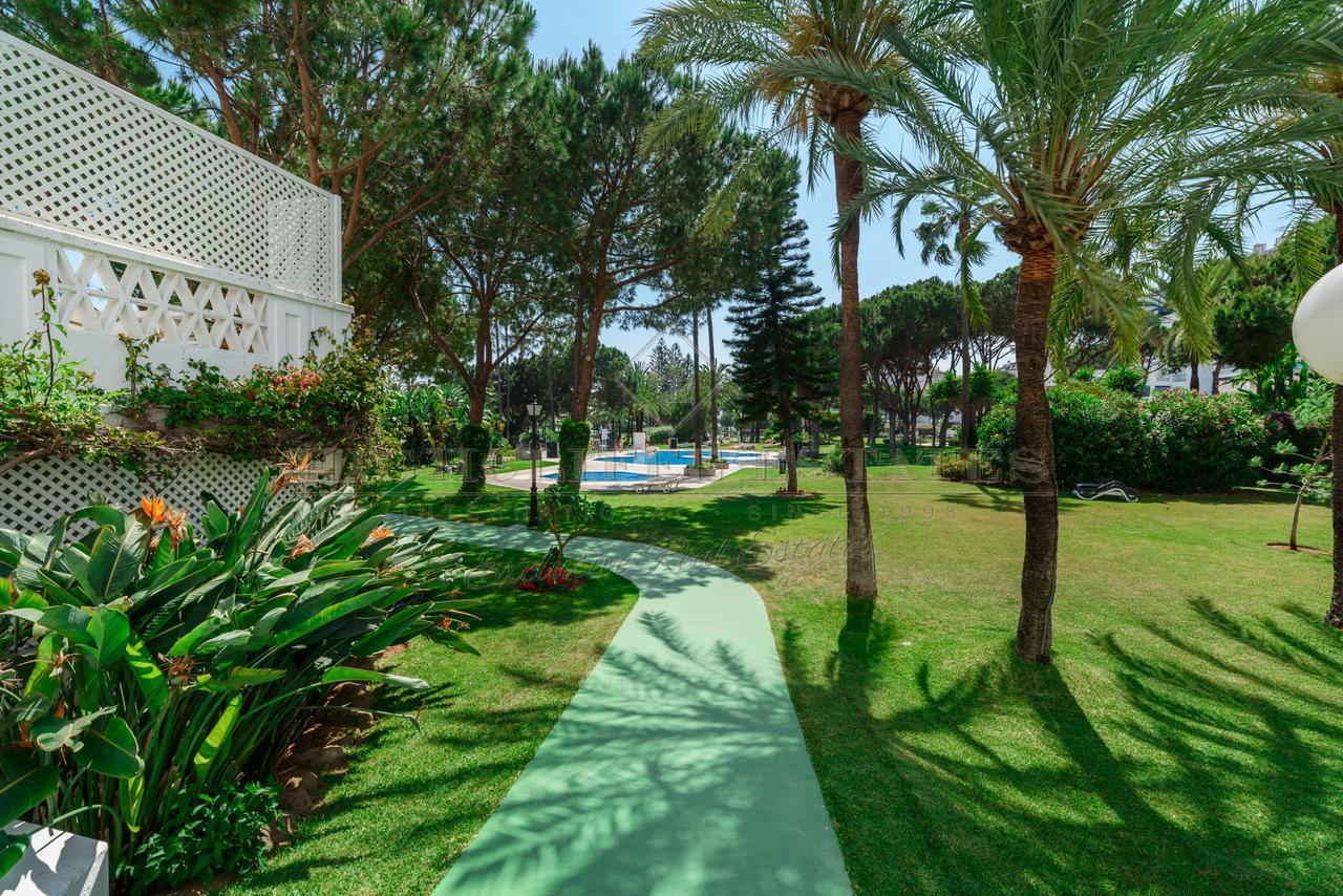 Apartment Playas Del Duque Banus Marbella