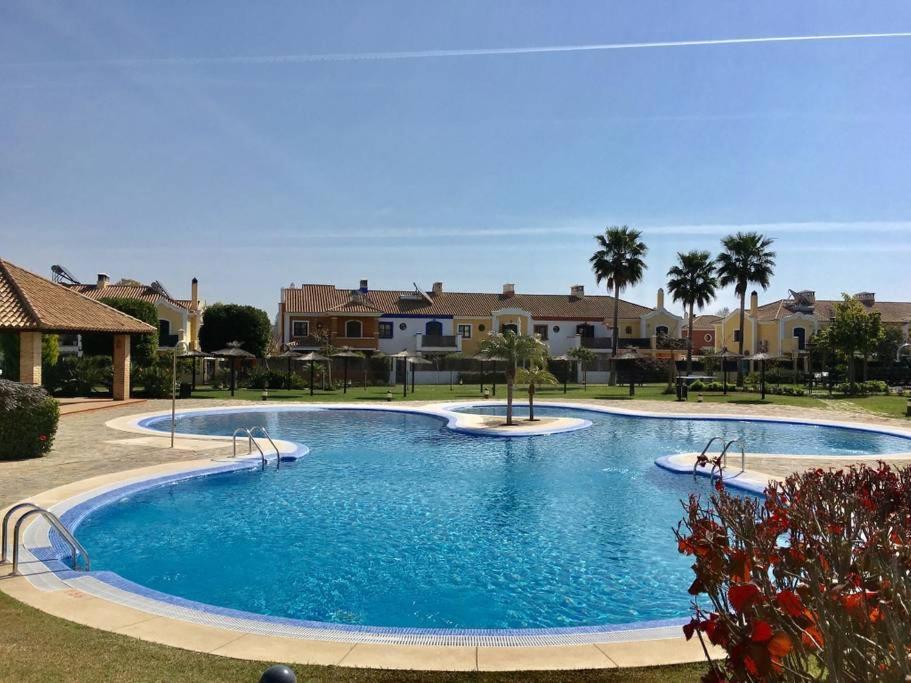Oleholidays Adosado Y Golf Guadalmina Urbanizacion Privada Holiday home *