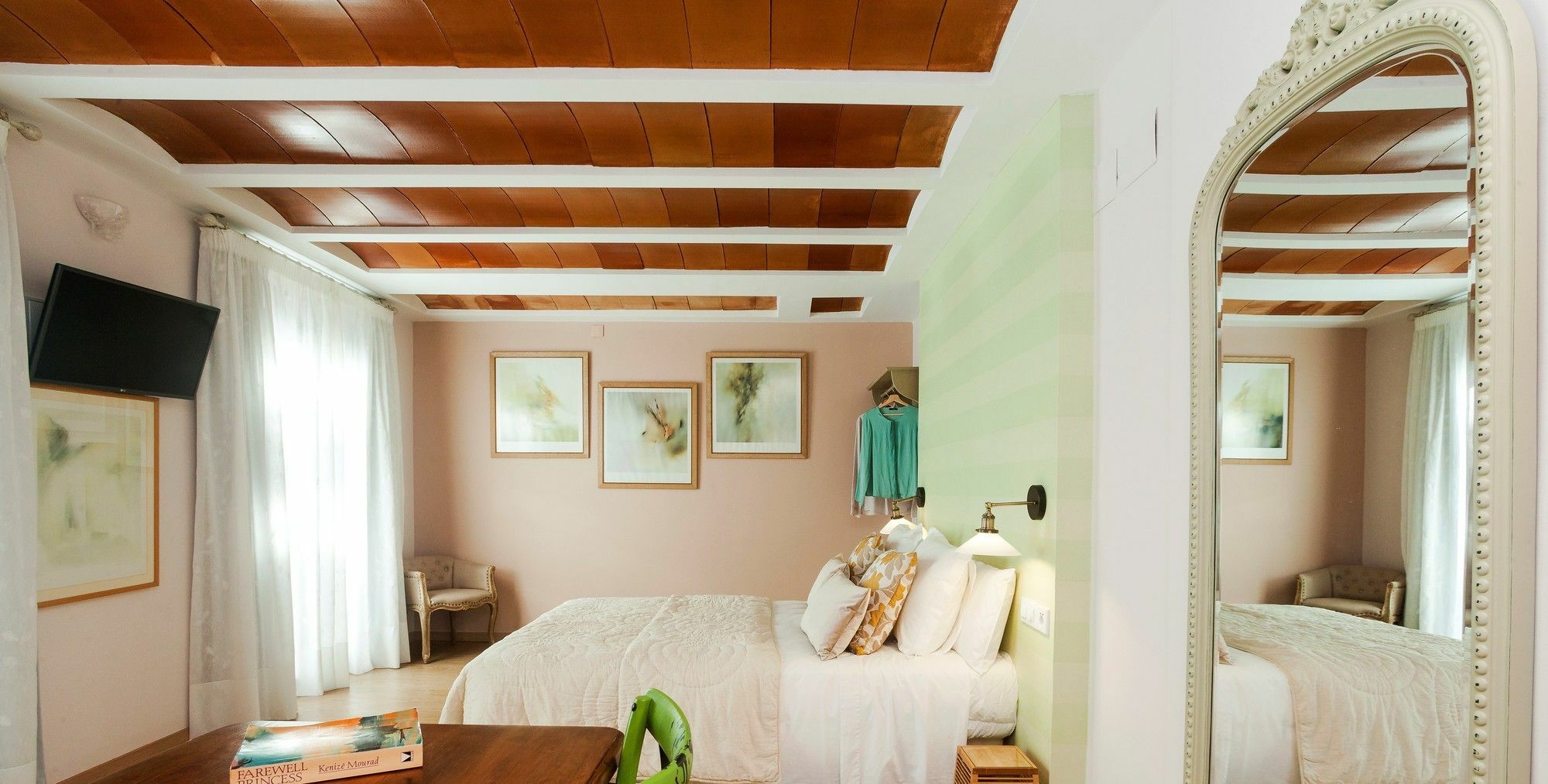 Total (adults Only) Apartment *