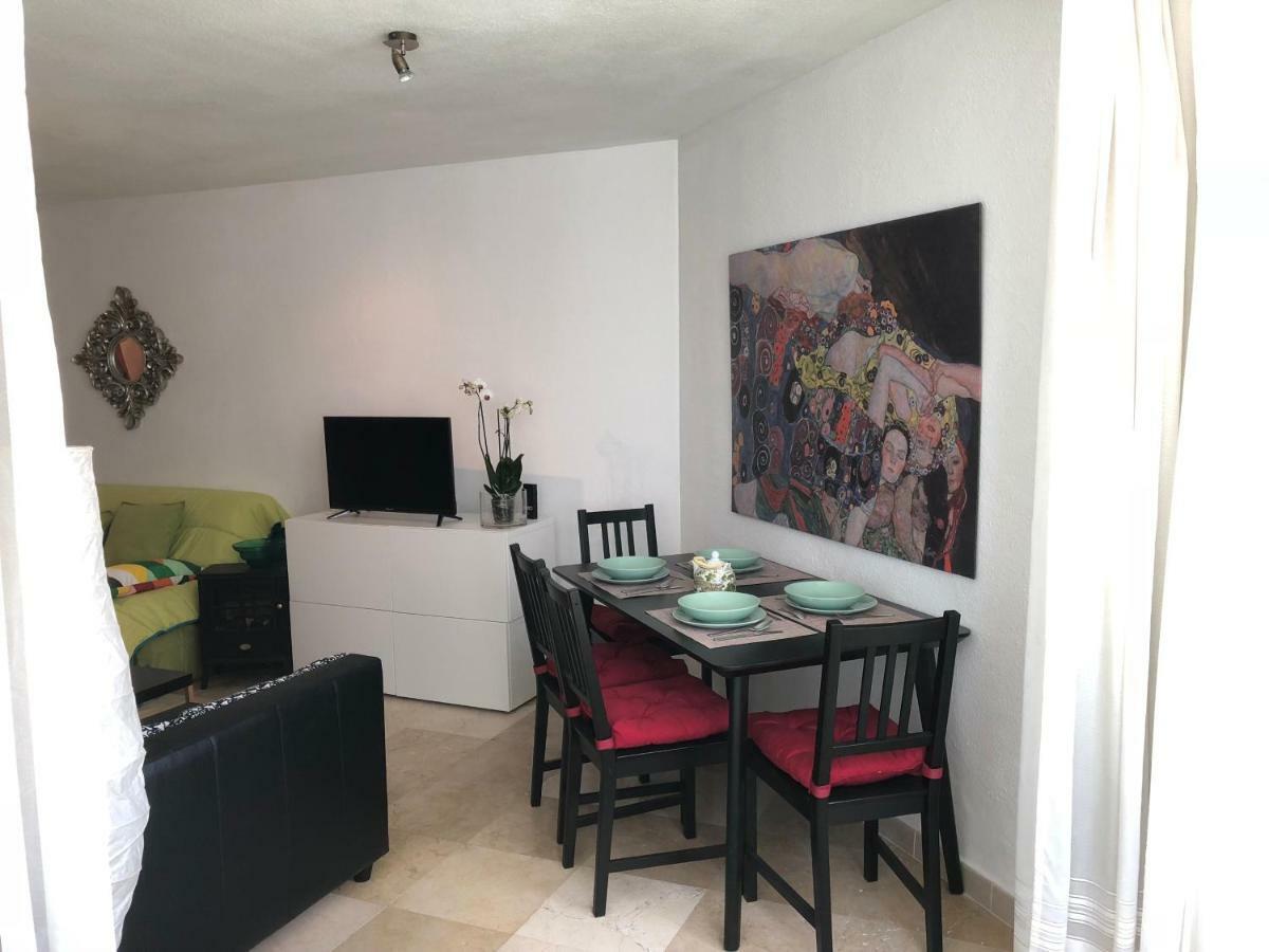 2000 Apartment Marbella