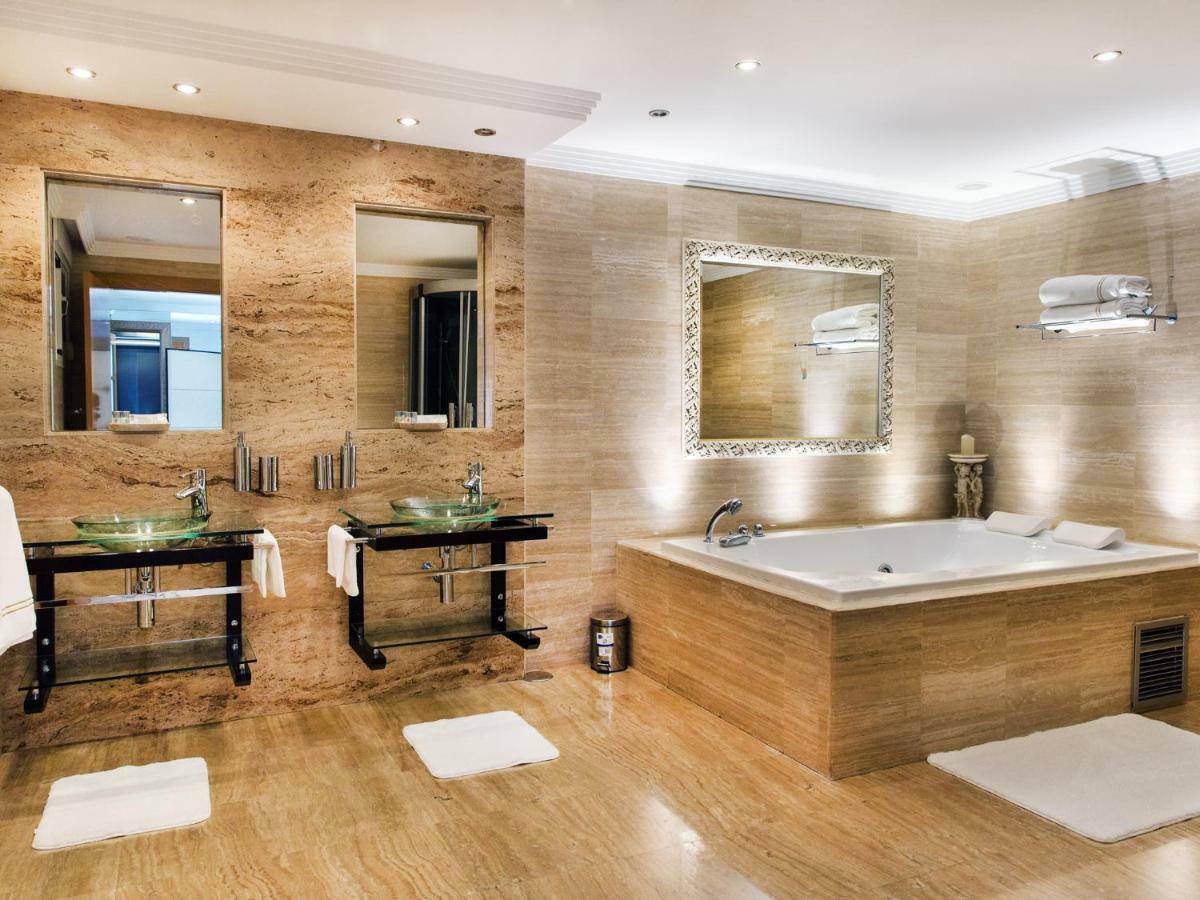Issabella Villa Marbella