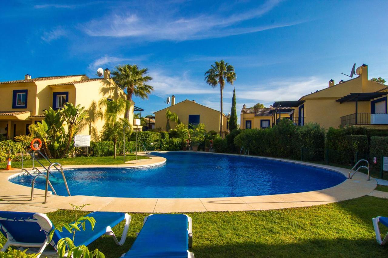 Oleholidays Azalea Playa Junto A Puerto Banus Ferienhaus Marbella