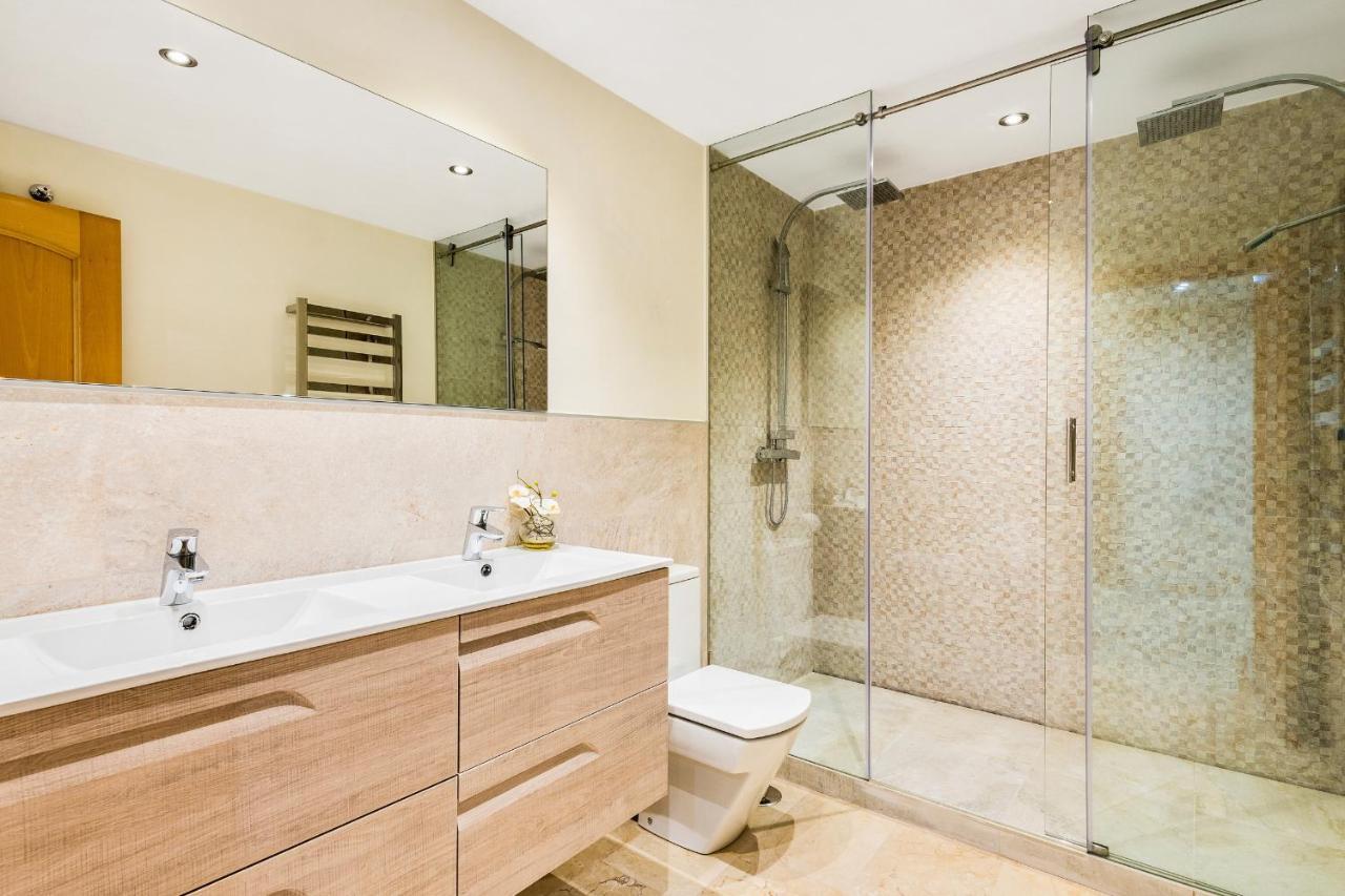 Villa Villa New Zacaluca Pool Sauna & Gym - Happy Rentals