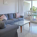 Great 2 Bedroom Apartment Near Puerto Banus