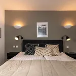 Newly renovated 3 bedroom apt next to Puerto Banús