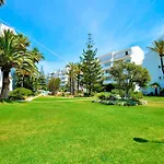 Beautiful Apartment -Direct Access To The Beach
