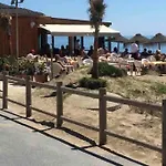 Brigth Apartment/2Bed/2Bath/100M Beach/Sea Views