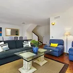 Casa Del Mar