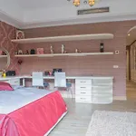 Suite In Golden Mile