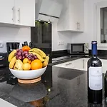 Puerto Banus Finest 2-Bdrm Apt - 50 Metres To Beach
