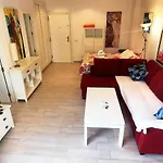 Skol 219. Studio Apartment Skol Marbella With Sea Views