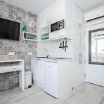 Stylish Studio For Rent With Fantastic Location In Marbella Promenade.