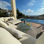 Villa Olga Marbella- Golden Mile -Breathtaking Sea View- Private Pool