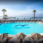 First Line Puerto Banus Harbour, 3 Bedroom Luxury Apartment, Marbella