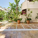 Fuente Aloha Apartment
