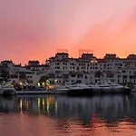 Puerto Banus Frontline Apartment With Amazing Sea Views