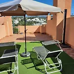 Vivienda Adosada Con Entrada Independiente