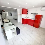 Descansa A Dos Minutos Del Mar En Un Lujoso Estudio En Marbella