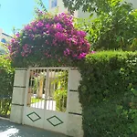 Lets In The Sun Playa Fontanilla Apartment