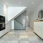 Amazing 2 bedroom apartment in Jardines Fuentes