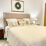 Ricardo Soriano 16 Studio - EaW Homes