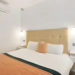 Modern 3 Bed Apartment In Puerto Banus, Marbella