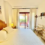 Alicate Beachfront Marbella - Eaw Homes
