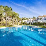 Oleholidays Senorio Gonzaga Junto A Puerto Banus