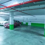 Modern & Peaceful 2Br Apt W/Parking - Medina Banus