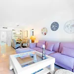 Los Lagos Golf I Uniquely Styled 3 Bedroom Apartment In Marbella