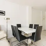 Stay U-Nique Apartments Reserva