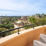 Great View Apartment In Elviria