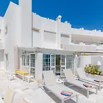 Deluxe Apartment With Jacuzzi