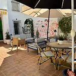 Family Home Near The Beach - Eaw Homes