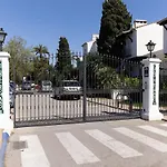 Luxurious Apartment In Puente Romano, Marbella