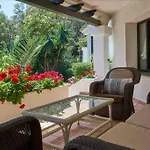 Villa Dos Palomas On The Golden Mile In Marbella