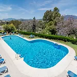 Stunning 2 Bedroom Townhouse With Serene Terrace And Charming Mountain Views